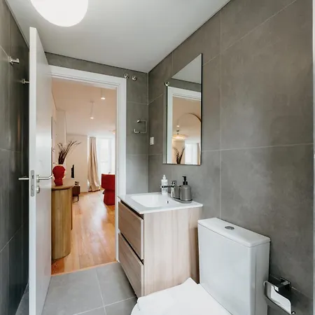 アパート Orange House - Stunning One-bedroom 2e リスボン