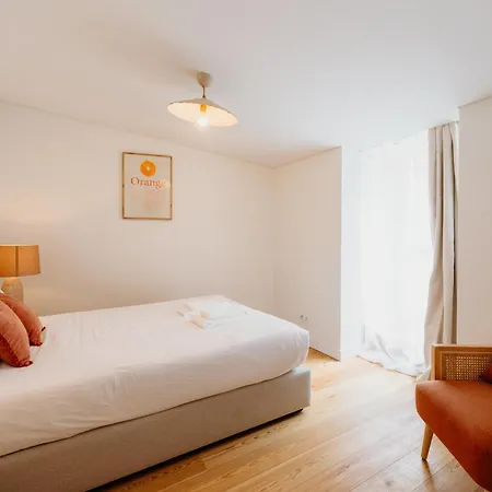 Orange House - Stunning One-bedroom 2e Apartment *