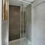 Orange House - Stunning One-bedroom 2e